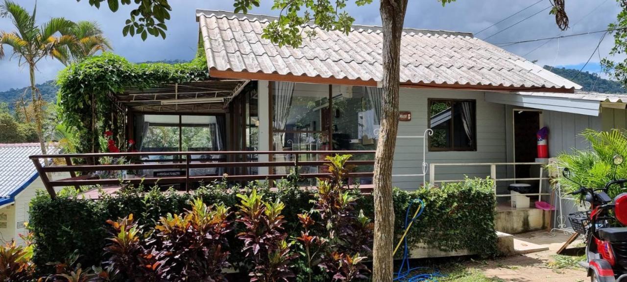 เขาเจ้าขา2 บ้านดอกไม้ Khao Kho Exterior foto